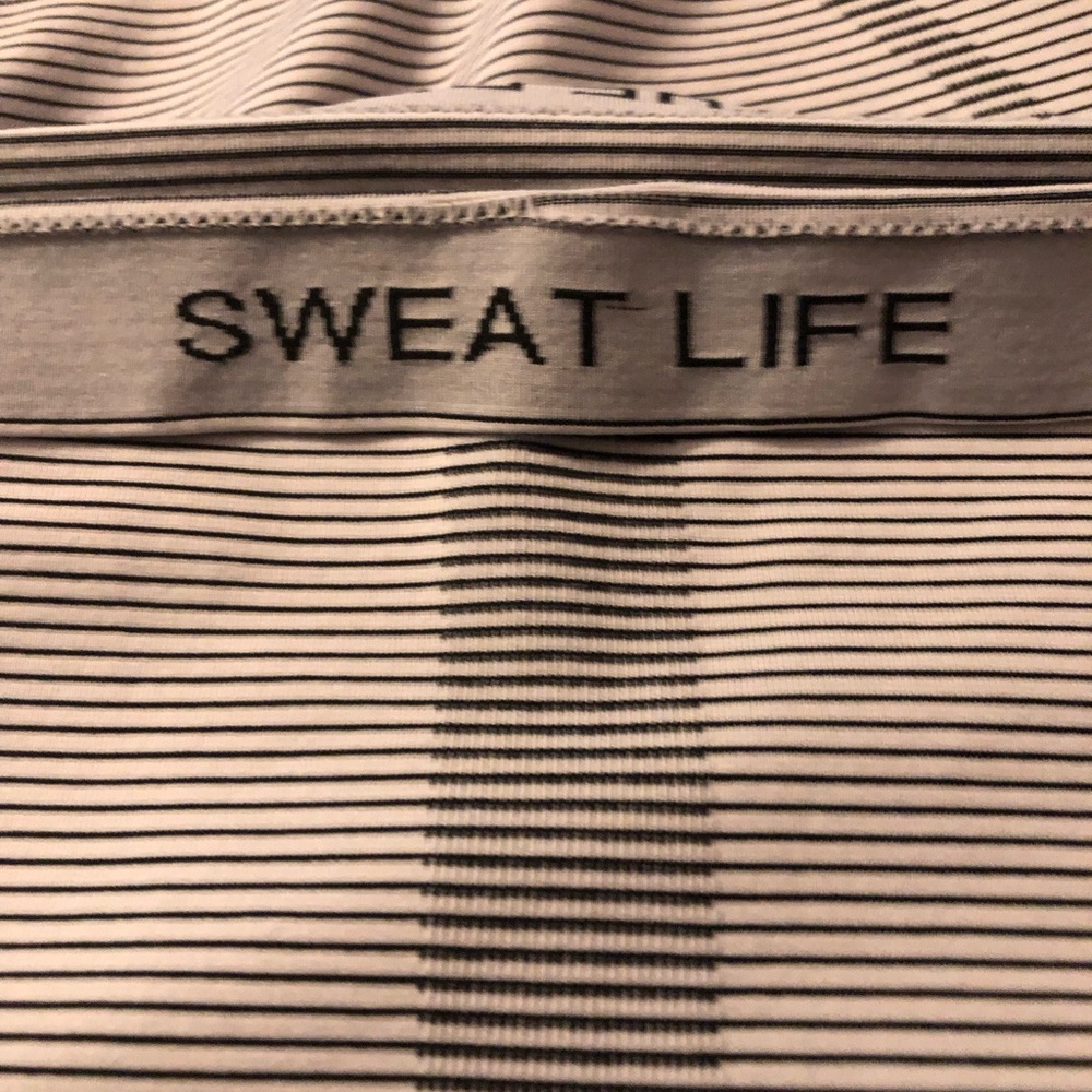 EUC Lululemon Swiftly Tech Striped Short Sleeve Athletic Top 10 - Picture 4 of 11